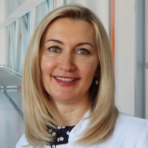 Portraitfoto von Dr. med. Iryna Schmeil