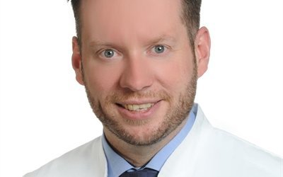 Porträt von Dr. med. Christian Mahnkopf, Chefarzt für Innere Medizin und Kardiologie am Klinikum Coburg der Sana Kliniken Oberfranken.