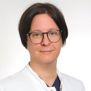 Sofija Jularic Porträt von Sofija Jularic, Oberärztin, Fachärztin für Innere Medizin und Kardiologie am Sana Klinikum Coburg der Sana Kliniken Oberfranken