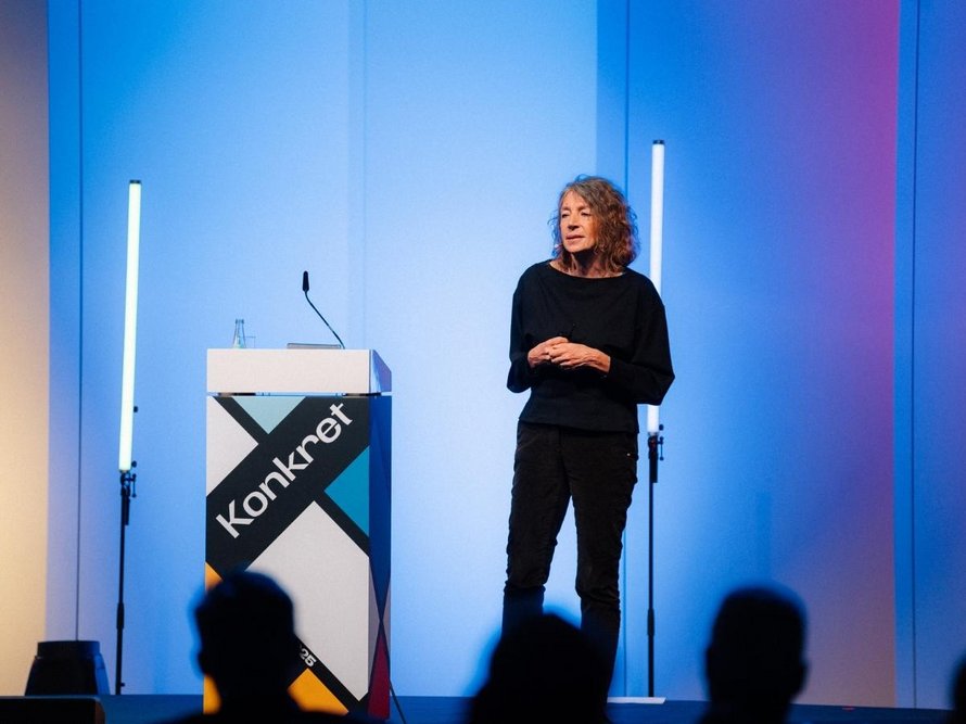 {f:if(condition:'{item.images.0.alternative}', then:'{item.images.0.alternative}'}