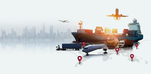 Fotomontage von verschiedenen Transportmitteln wie Schiff, Flugzeug, Lkw oder Bahn.
