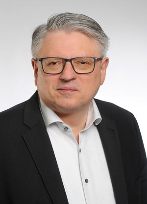 Fridolin Stefan Rech Porträt von Fridolin Stefan Rech, Kaufmännischer Direktor am Sana Klinikum Coburg der Sana Kliniken Oberfranken