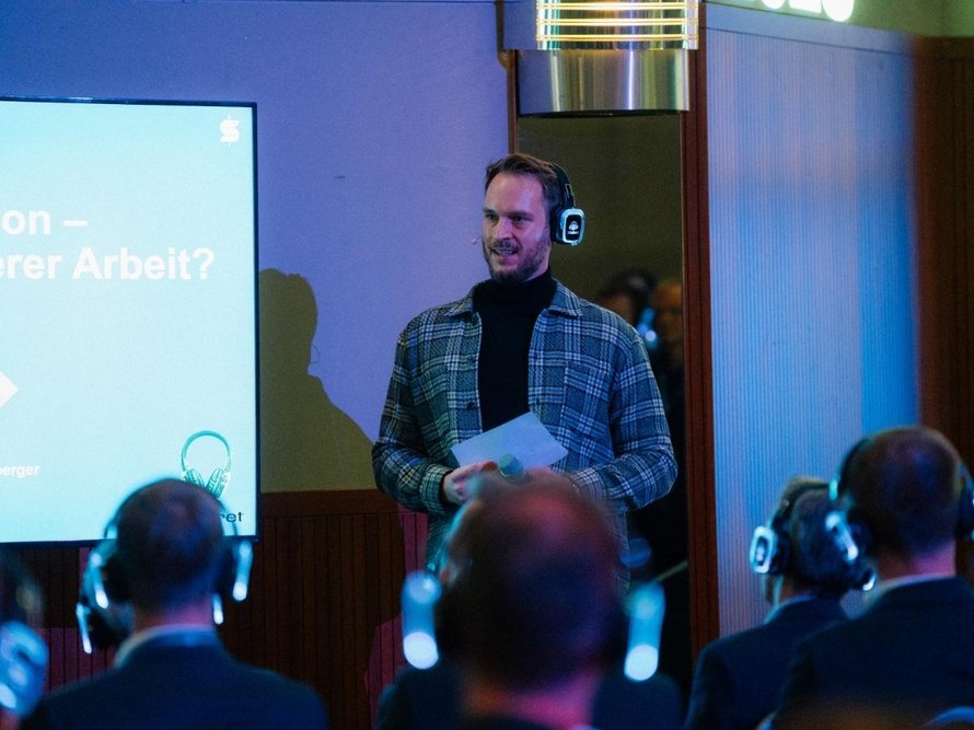 {f:if(condition:'{item.images.0.alternative}', then:'{item.images.0.alternative}'}