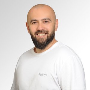 Kamil Mustafayev Porträt von Kamil Mustafayev, Facharzt für Innere Medizin am Sana Klinikum Coburg der Sana Kliniken Oberfranken.