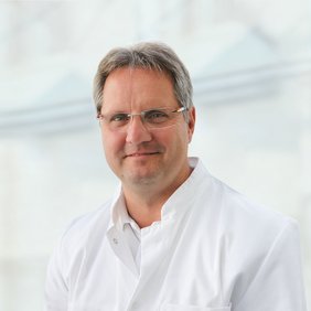 Dr. med. Oec. med. Knut Müller