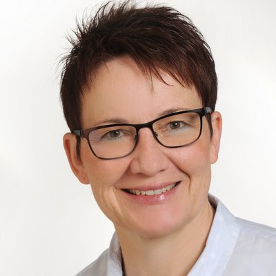 Porträt von Dr. med. Birgit Schloter-Pusch, Fachärztin für Innere Medizin, Gastroenterologie, Hepatologin am Klinikum Lichtenfels MVZ.