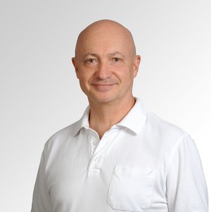 Oleg Zamalin Porträt von Oleg Zamalin, Facharzt für Gynäkologie und Geburtshilfe am Sana MVZ Coburg der Sana Kliniken Oberfranken.