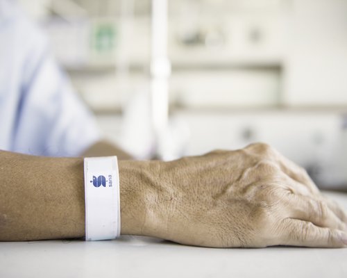 Armbänder sind ein wichtiger Bestandteil der Patientensicherheit im Sana-Klinikum Remscheid. (Foto: fotolia)